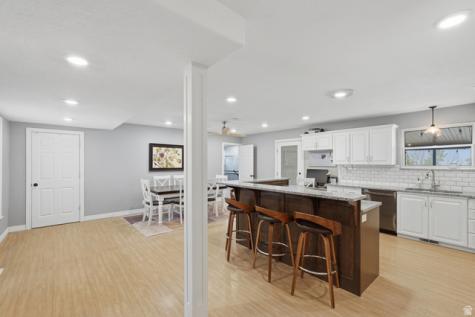 512 S 850 E Centerville UT 84014