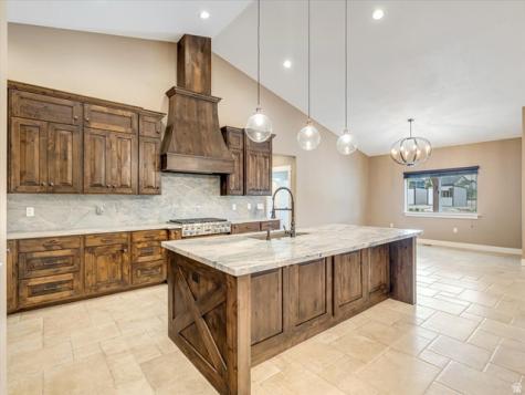 1627 E Lakeview Lane Eagle Mountain UT 84005