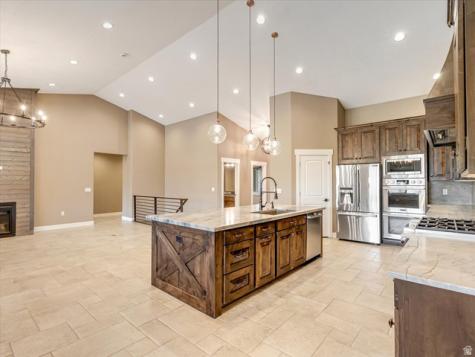 1627 E Lakeview Lane Eagle Mountain UT 84005