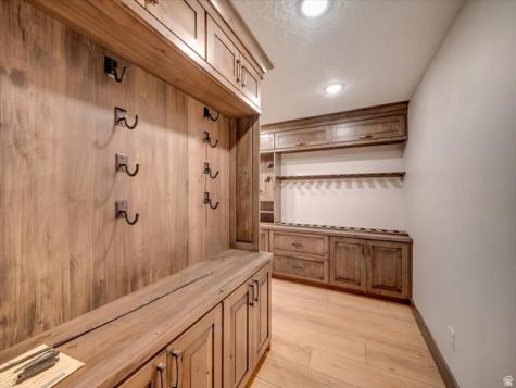 1627 E Lakeview Lane Eagle Mountain UT 84005