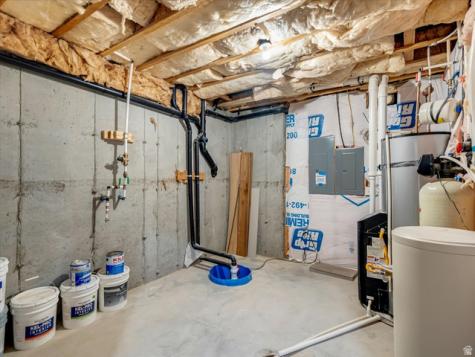 1627 E Lakeview Lane Eagle Mountain UT 84005