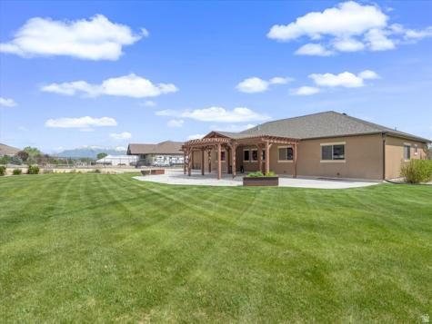 1627 E Lakeview Lane Eagle Mountain UT 84005
