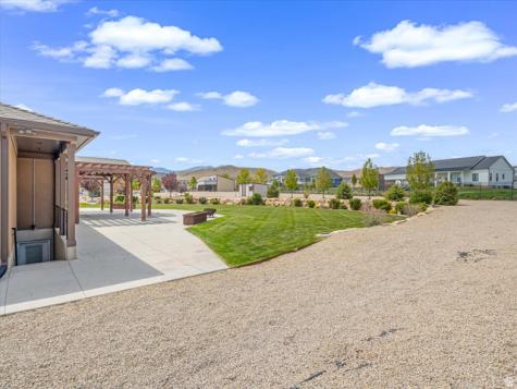 1627 E Lakeview Lane Eagle Mountain UT 84005