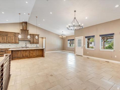 1627 E Lakeview Lane Eagle Mountain UT 84005