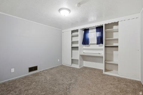 328 E Isgreen Circle Tooele UT 84074
