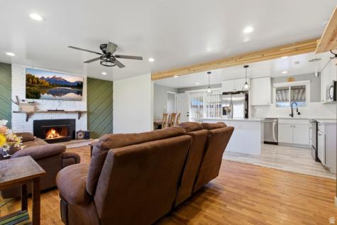 328 E Isgreen Circle Tooele UT 84074