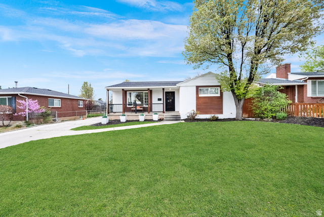 1861 E Severn Drive S Holladay UT 84124