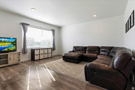 442 N Commodore Lane Saratoga Springs UT 84045