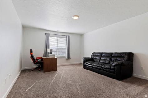 442 N Commodore Lane Saratoga Springs UT 84045