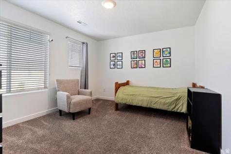442 N Commodore Lane Saratoga Springs UT 84045