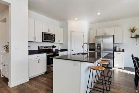 442 N Commodore Lane Saratoga Springs UT 84045