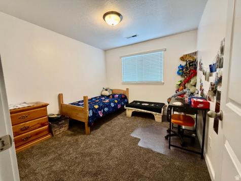 1074 S 4000 W Syracuse UT 84075