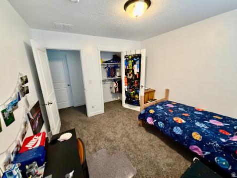 1074 S 4000 W Syracuse UT 84075