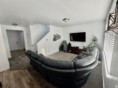 1074 S 4000 W Syracuse UT 84075