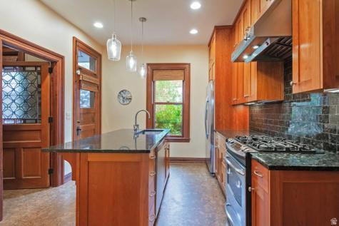 1103 E 600 S Salt Lake City UT 84102