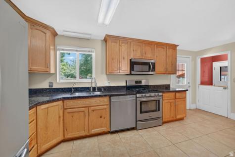 1838 N 1690 W Layton UT 84041