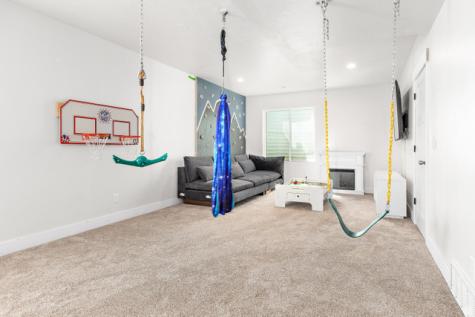 7506 N Hutch Lane Eagle Mountain UT 84005