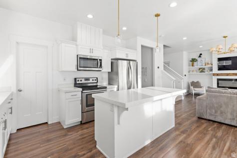 7506 N Hutch Lane Eagle Mountain UT 84005