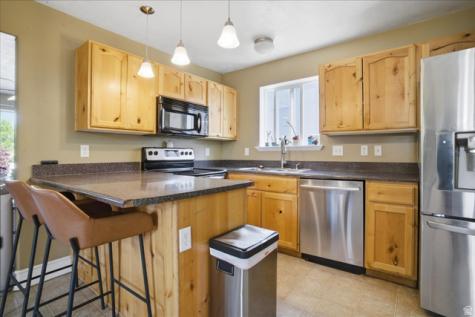 7065 N Cherokee Street Eagle Mountain UT 84005