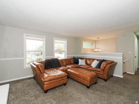 361 E 10450 S Sandy UT 84070