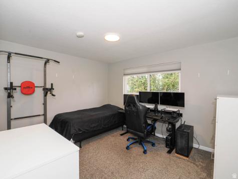 361 E 10450 S Sandy UT 84070