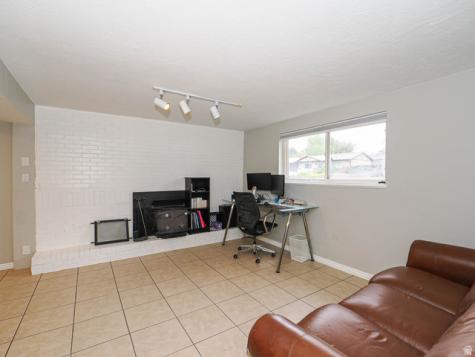 361 E 10450 S Sandy UT 84070