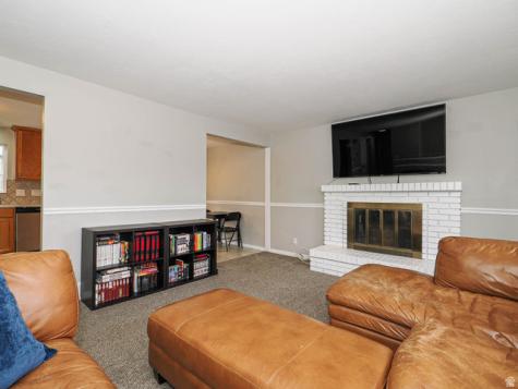 361 E 10450 S Sandy UT 84070