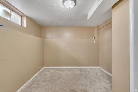 42 S 450 E Clearfield UT 84015