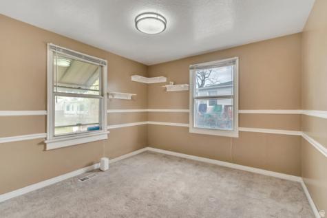 42 S 450 E Clearfield UT 84015