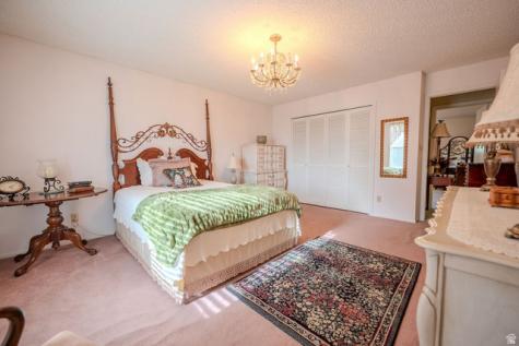24 S 1400 E Pleasant Grove UT 84062
