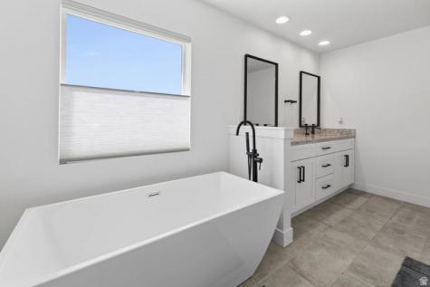 469 N 1360 E Tooele UT 84074