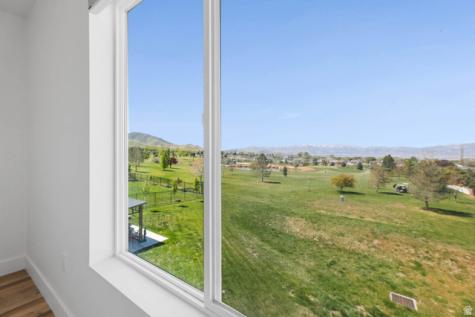 469 N 1360 E Tooele UT 84074