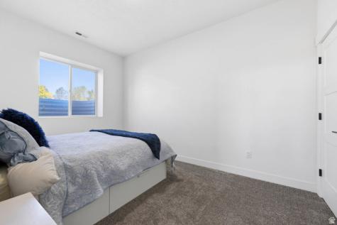 469 N 1360 E Tooele UT 84074