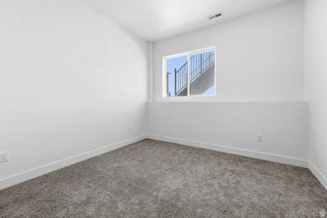 469 N 1360 E Tooele UT 84074