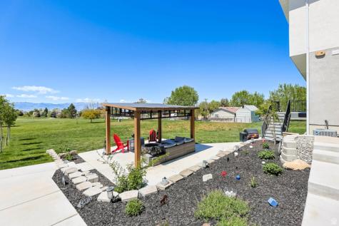 469 N 1360 E Tooele UT 84074