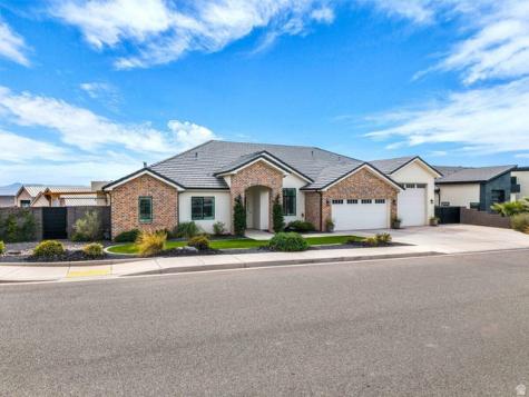 1398 E Dellcorero Drive St. George UT 84770