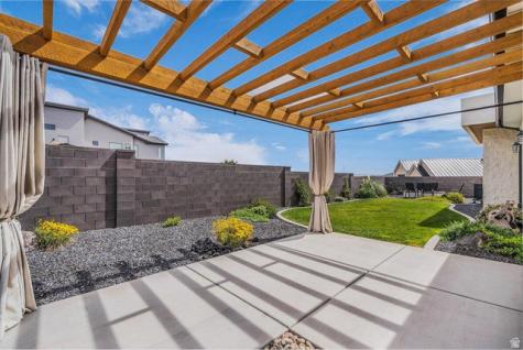1398 E Dellcorero Drive St. George UT 84770