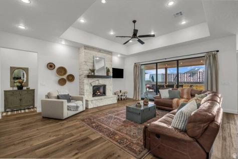 1398 E Dellcorero Drive St. George UT 84770