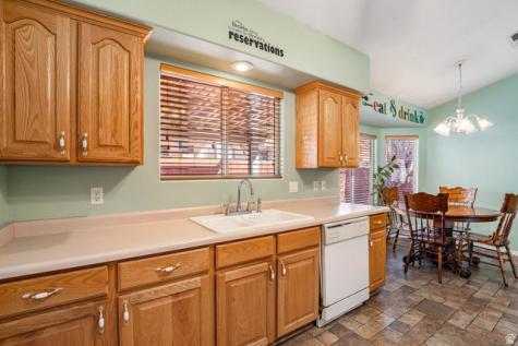 646 N 2450 E St. George UT 84790