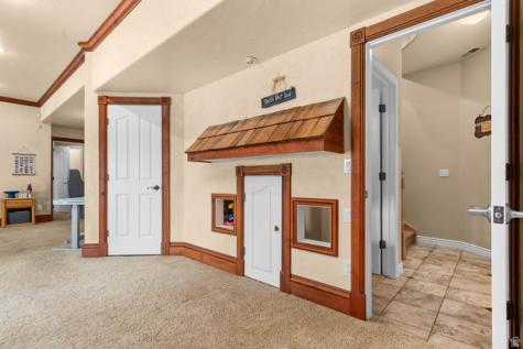 876 E High Country Drive N Orem UT 84097