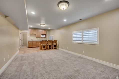 1695 E Ensign Place Cottonwood Heights UT 84121
