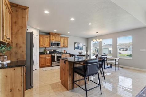 343 E 6725 S South Weber UT 84405