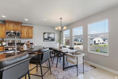343 E 6725 S South Weber UT 84405