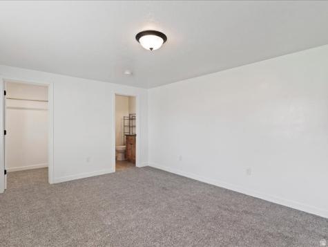 343 E 6725 S South Weber UT 84405