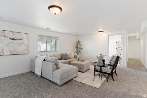 343 E 6725 S South Weber UT 84405