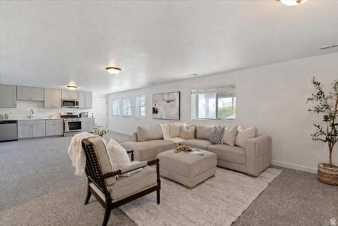 343 E 6725 S South Weber UT 84405