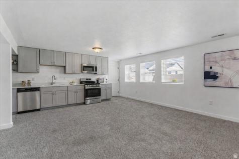343 E 6725 S South Weber UT 84405