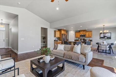 343 E 6725 S South Weber UT 84405