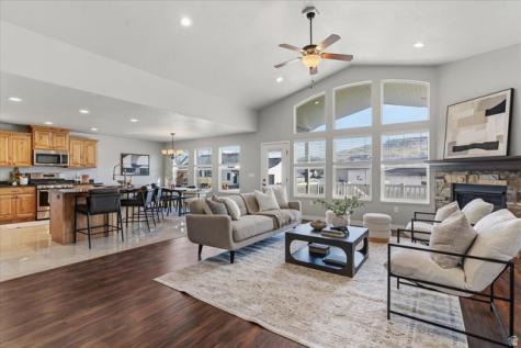 343 E 6725 S South Weber UT 84405