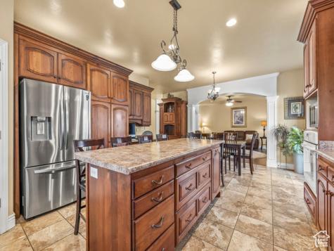 2774 N 370 E Provo UT 84604